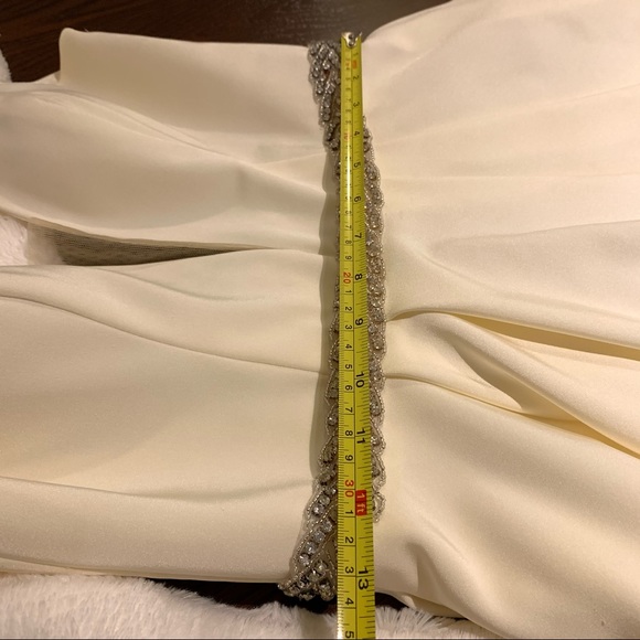 Short A-Line Shail K Sheer V-Neck with added belt - Picture 13 of 16